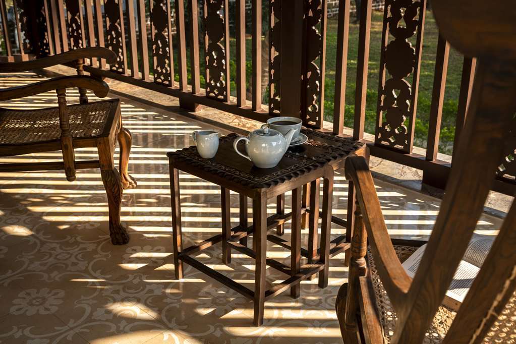 The Postcard Cuelim Hotel Velsao Bilik gambar